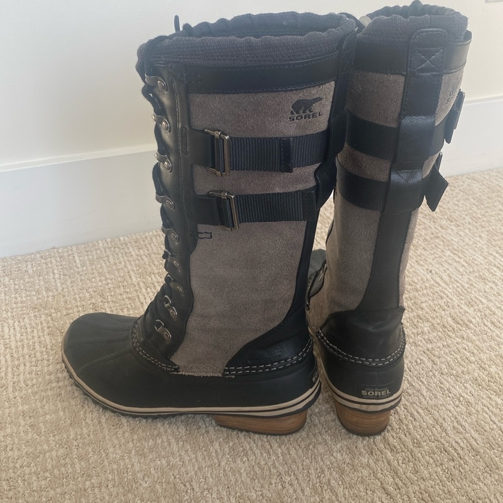 Sorel Carly size 11 waterproof boots